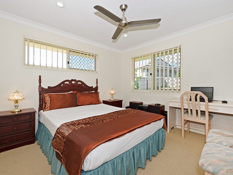 16 Cranberrie Crescent, Pimpama QLD 4209