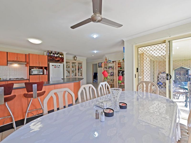 16 Cranberrie Crescent, Pimpama QLD 4209