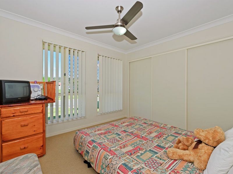 16 Cranberrie Crescent, Pimpama QLD 4209