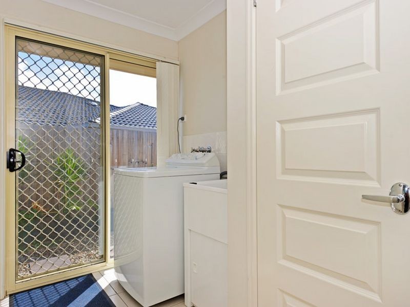 16 Cranberrie Crescent, Pimpama QLD 4209
