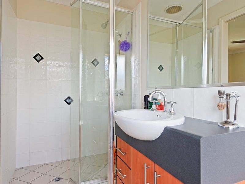 16 Cranberrie Crescent, Pimpama QLD 4209