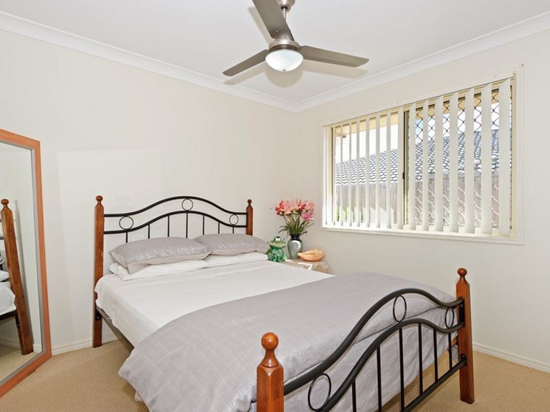 16 Cranberrie Crescent, Pimpama QLD 4209