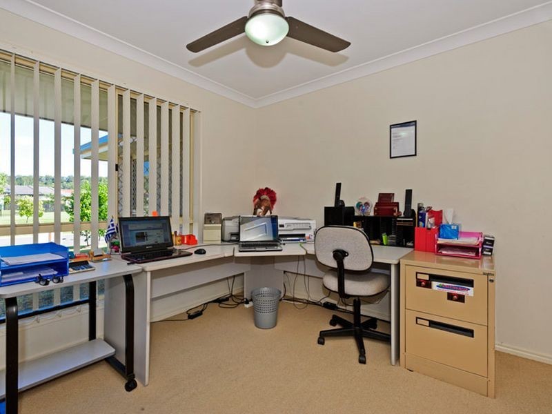 16 Cranberrie Crescent, Pimpama QLD 4209