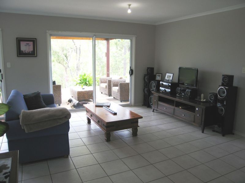 33 Shane Road, Willow Vale QLD 4209