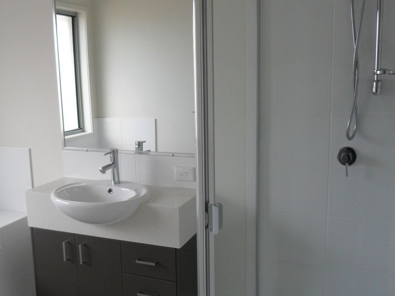 11 Morning Sun Ct, Maudsland QLD 4210