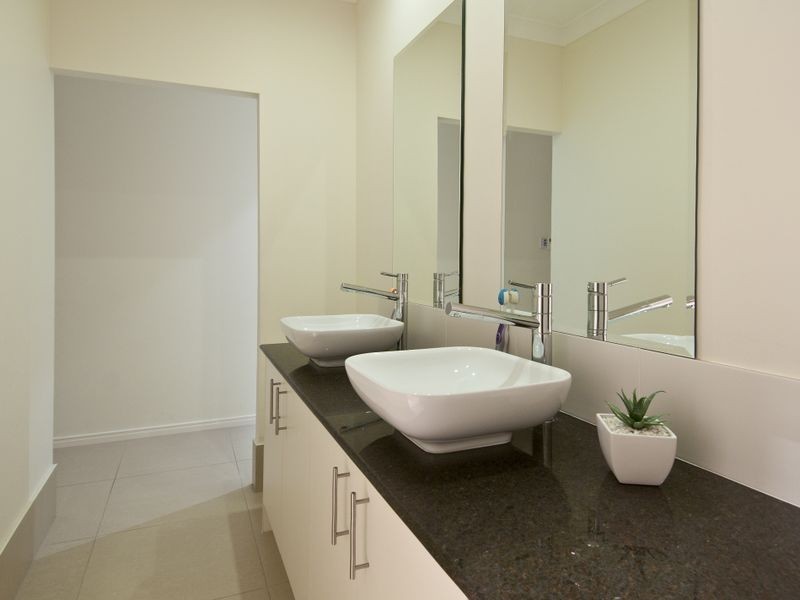 6 Katinka Circuit, Coomera Waters QLD 4209