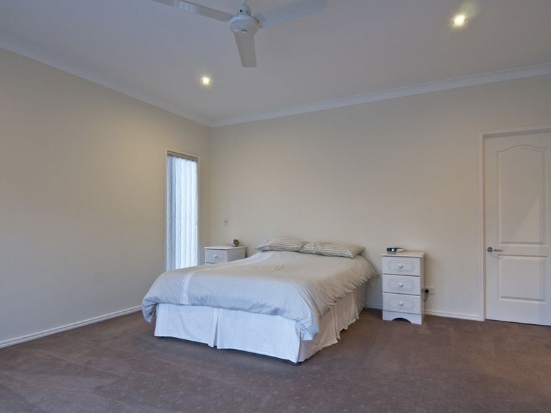 6 Katinka Circuit, Coomera Waters QLD 4209