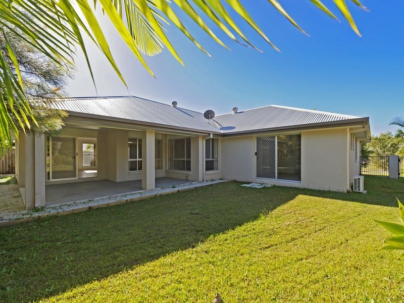 15 Slipstream Road, Coomera Waters QLD 4209