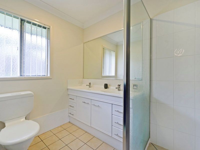 16 Habitat Way, Pimpama QLD 4209