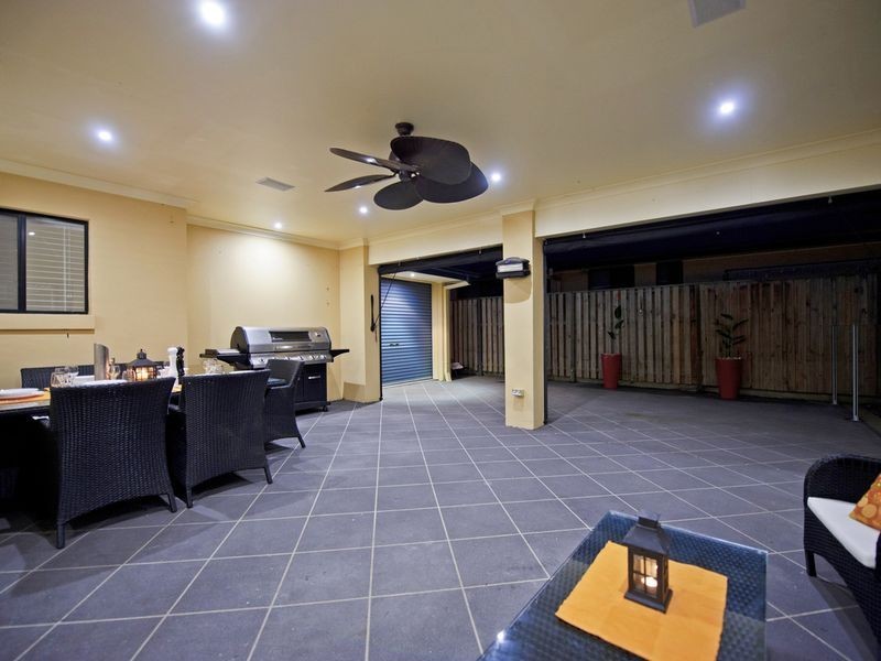 13 Rainbow Circuit, Coomera Waters QLD 4209