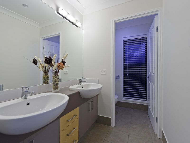 13 Rainbow Circuit, Coomera Waters QLD 4209