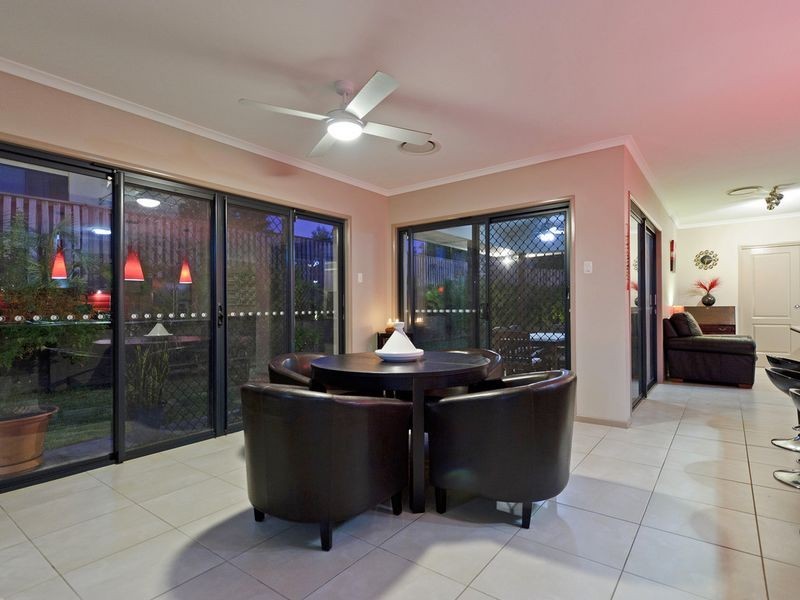 5 Berrimilla Lane, Coomera Waters QLD 4209