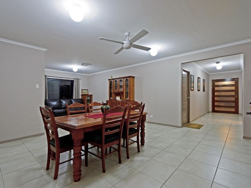 5 Berrimilla Lane, Coomera Waters QLD 4209