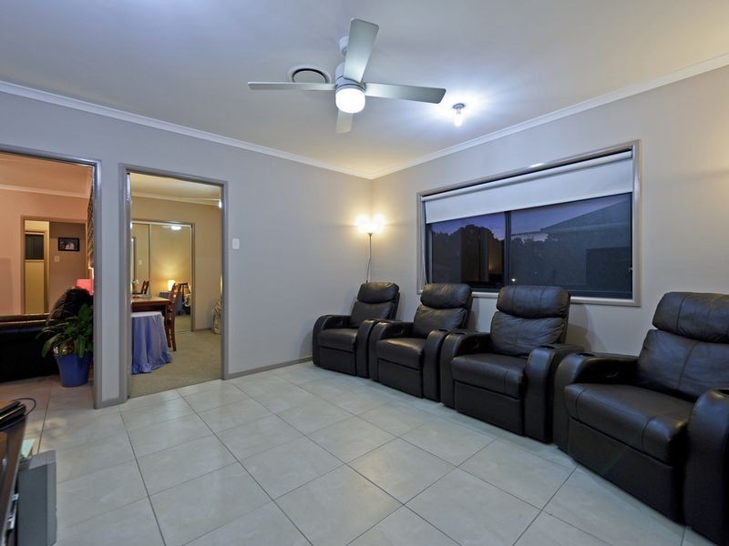 5 Berrimilla Lane, Coomera Waters QLD 4209