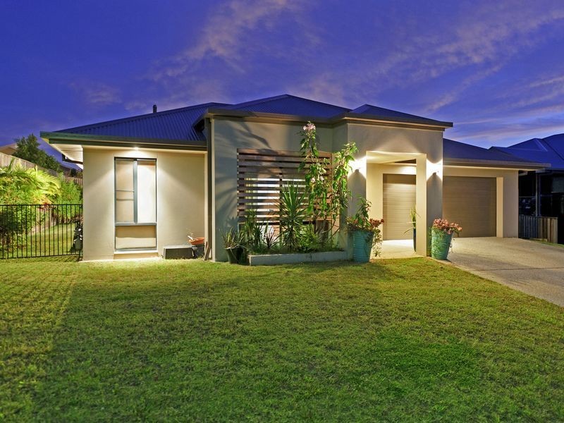 5 Berrimilla Lane, Coomera Waters QLD 4209