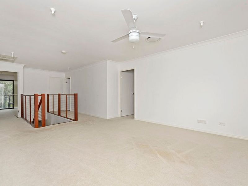 4 Greenview Drive, Upper Coomera QLD 4209