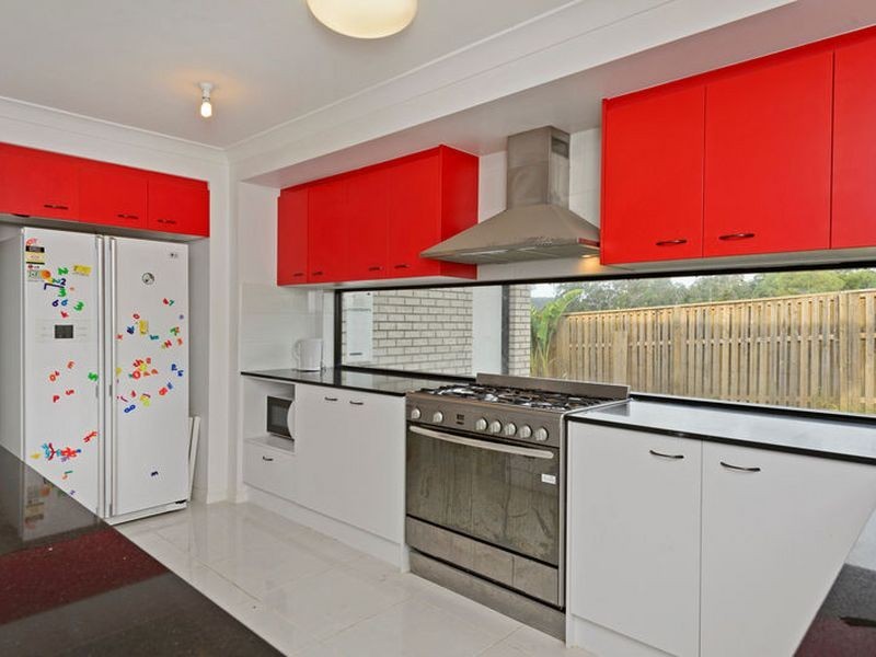 4 Greenview Drive, Upper Coomera QLD 4209