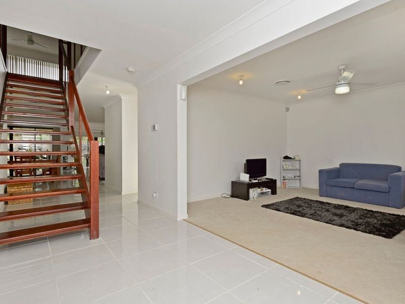 4 Greenview Drive, Upper Coomera QLD 4209