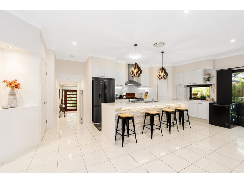 14 Boambillee Drive, Coomera Waters QLD 4209