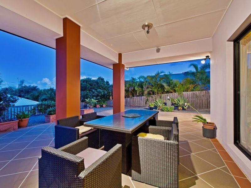 8 Infinity Court, Coomera Waters QLD 4209