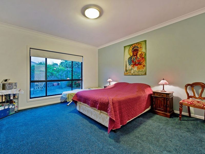 8 Infinity Court, Coomera Waters QLD 4209