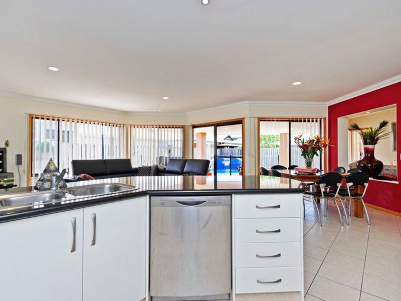 6 Westward Way, Coomera Waters QLD 4209