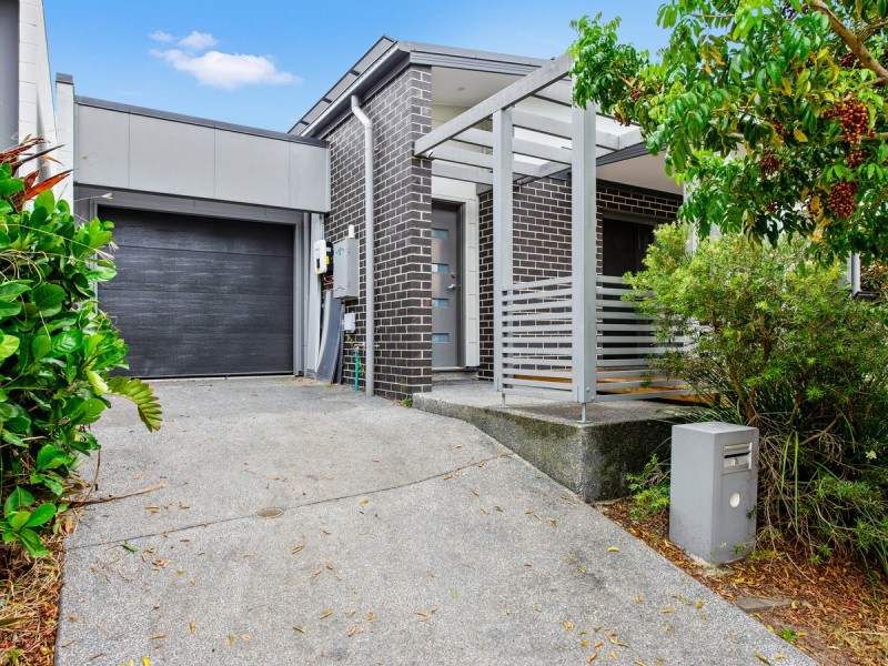 13 Savanna Gardens, Pimpama QLD 4209