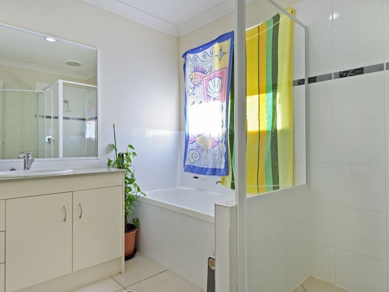6 Madison Road, Coomera QLD 4209