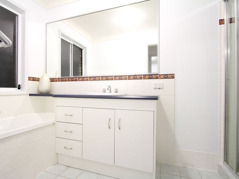 40 Nicola Way, Upper Coomera QLD 4209