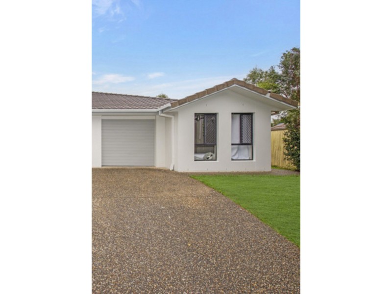 2/10 Glentree Avenue, Upper Coomera QLD 4209