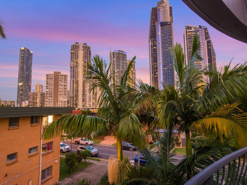 12/10-16 Tarcoola Crescent, Surfers Paradise QLD 4217