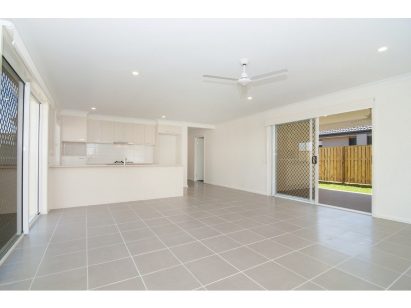 51 Moorinya Circuit, Pimpama QLD 4209