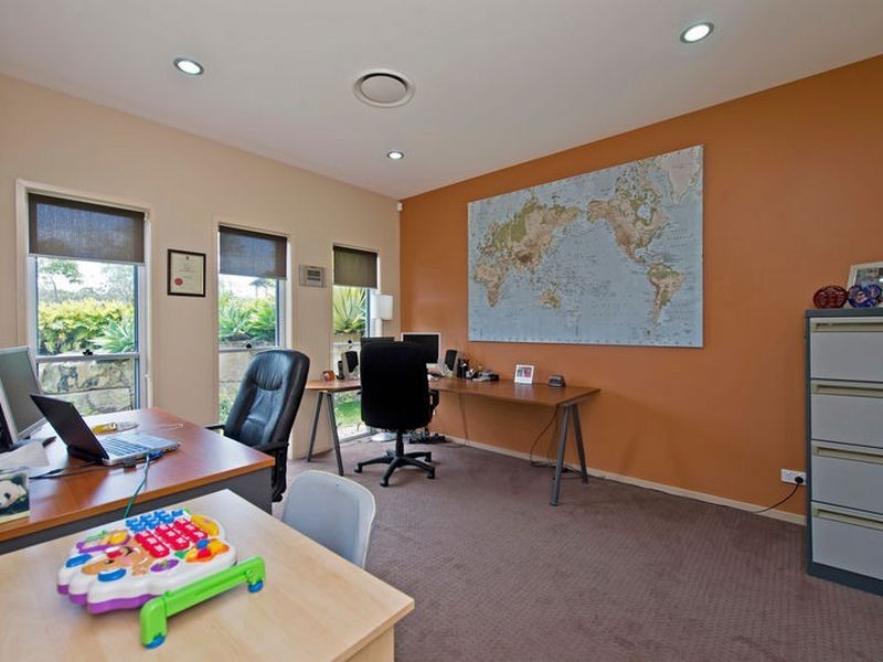 10 Katinka Circuit, Coomera Waters QLD 4209