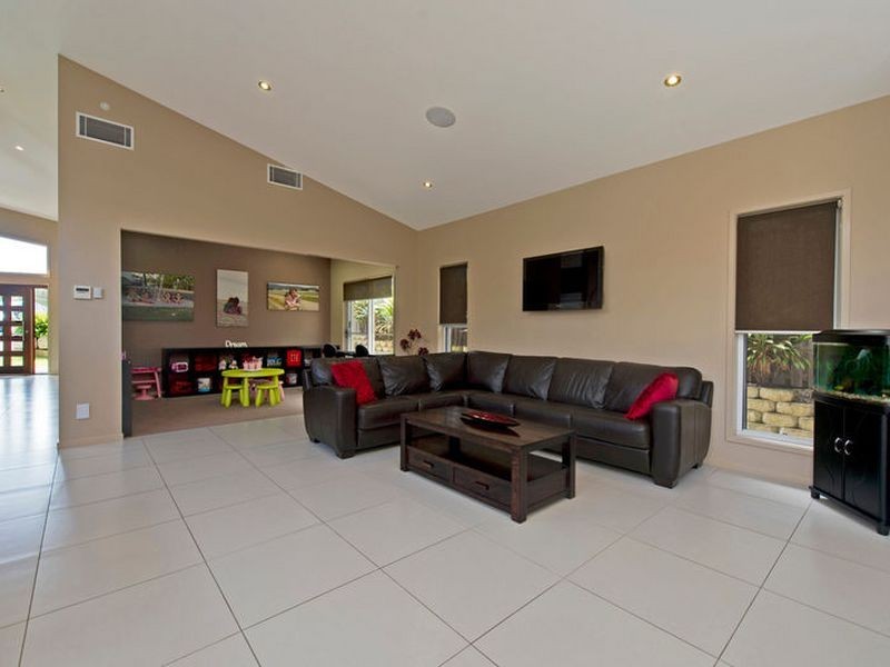 10 Katinka Circuit, Coomera Waters QLD 4209