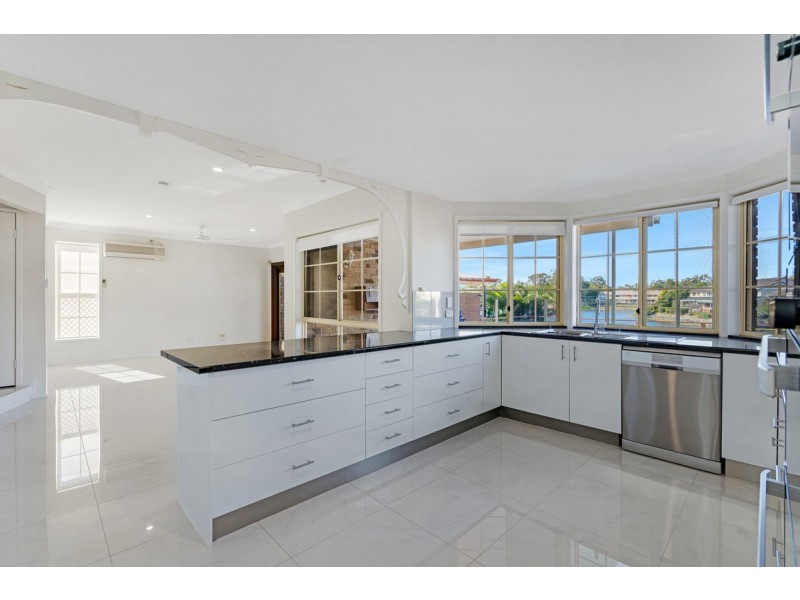 19 Tullamarine Drive, Robina QLD 4226