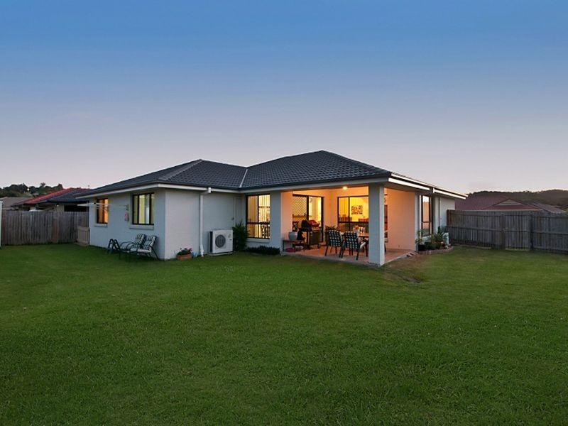 9 Cranberrie Crescent, Pimpama QLD 4209