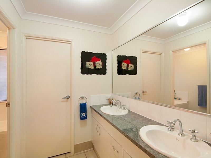 9 Cranberrie Crescent, Pimpama QLD 4209