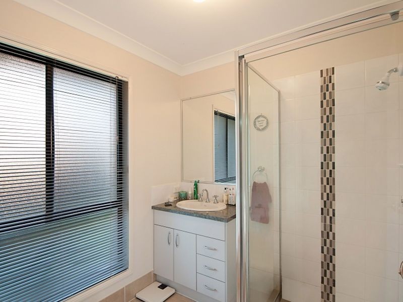 9 Cranberrie Crescent, Pimpama QLD 4209