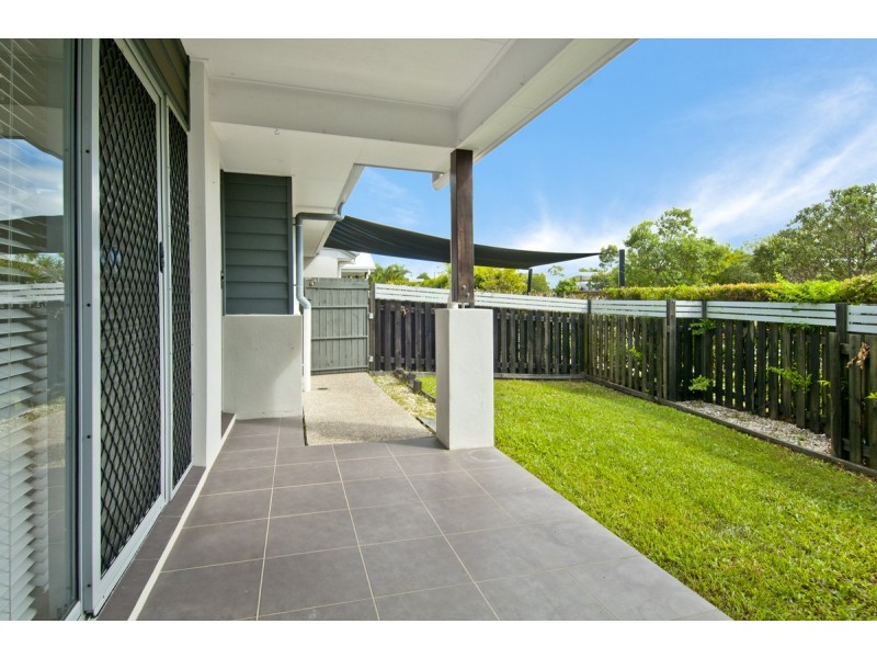 2/2 Strathburn Crescent, Ormeau QLD 4208