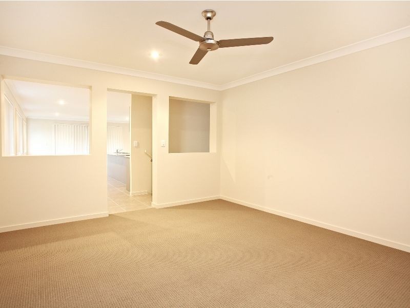 15 Richardson Crescent, Upper Coomera QLD 4209