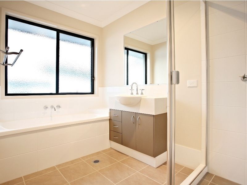 15 Richardson Crescent, Upper Coomera QLD 4209