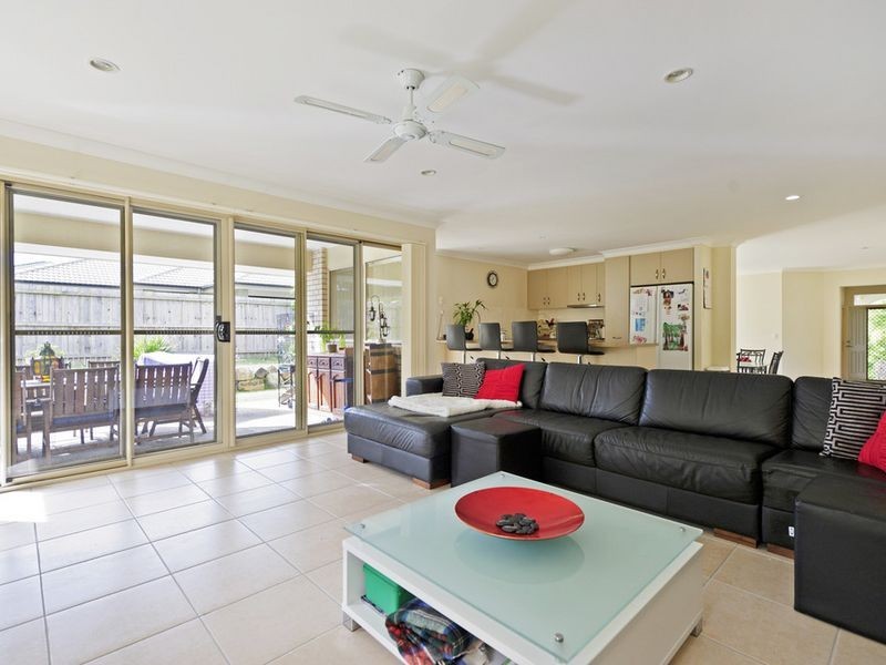 7 Treeline Circuit, Upper Coomera QLD 4209