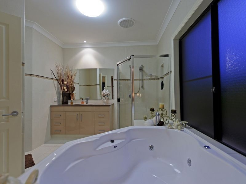 12 Icefire Lane, Coomera Waters QLD 4209