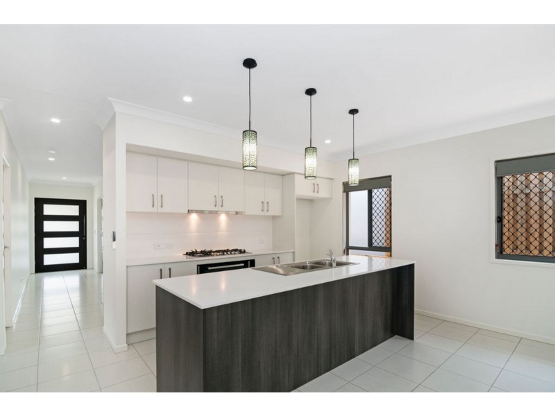 9 Cudmore Street, Pimpama QLD 4209