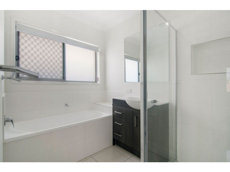 9 Cudmore Street, Pimpama QLD 4209