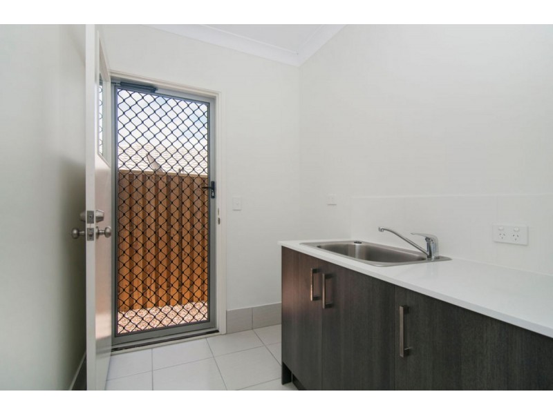 9 Cudmore Street, Pimpama QLD 4209