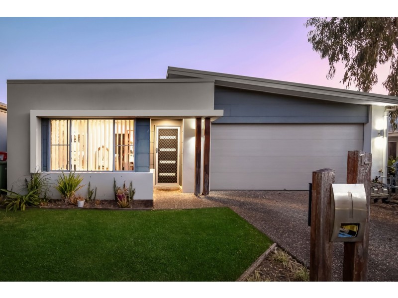 17 Paperbark Crescent, Coomera QLD 4209