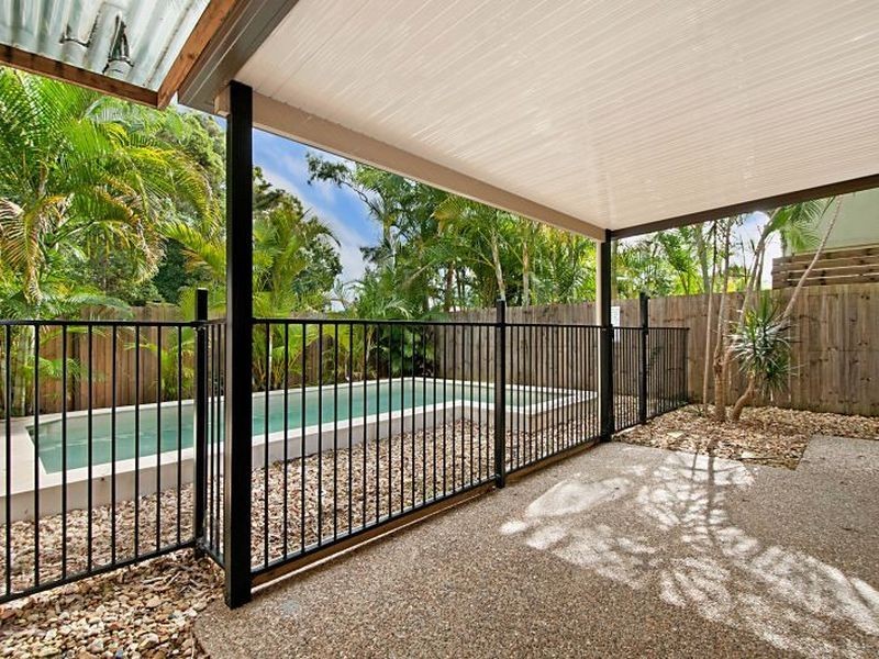 2/7 Dine Court, Upper Coomera QLD 4209