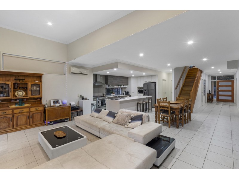 5 Cherry Court, Coomera QLD 4209