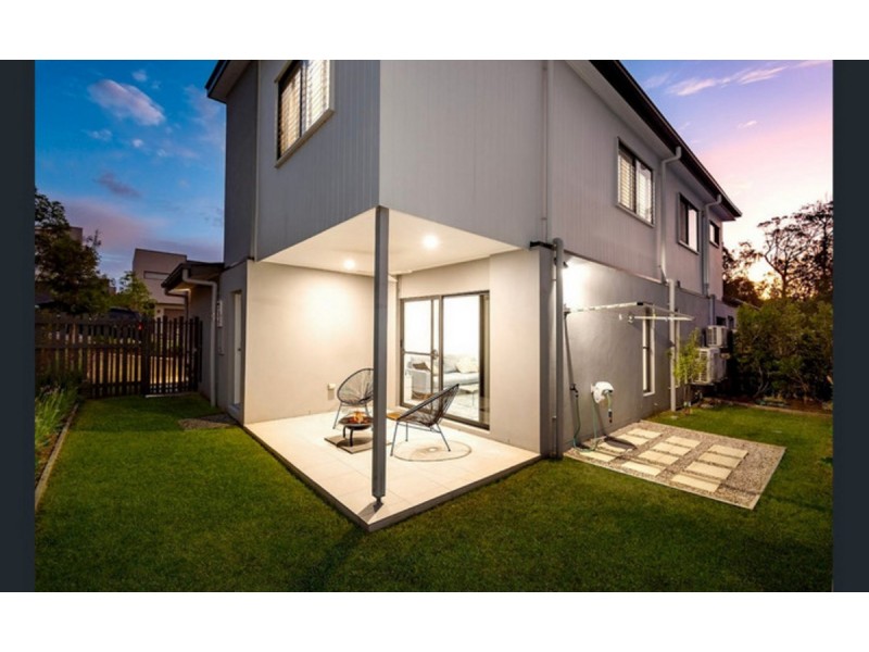 1/174 George Alexander Way, Coomera QLD 4209